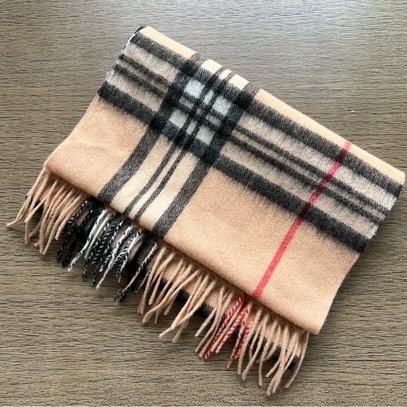 Accessories - 100% Wool Camel Burberry Look Alike Checkered Tasseled Scarf